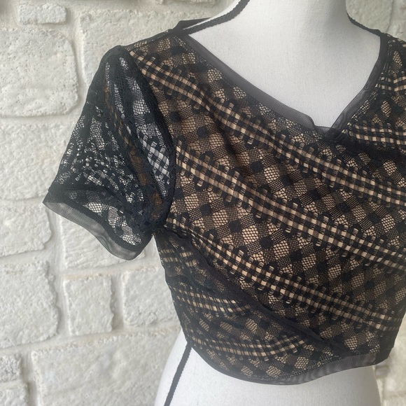 BCBG Maxazaria Vicky Crop Top / Size Small - Picture 7 of 13